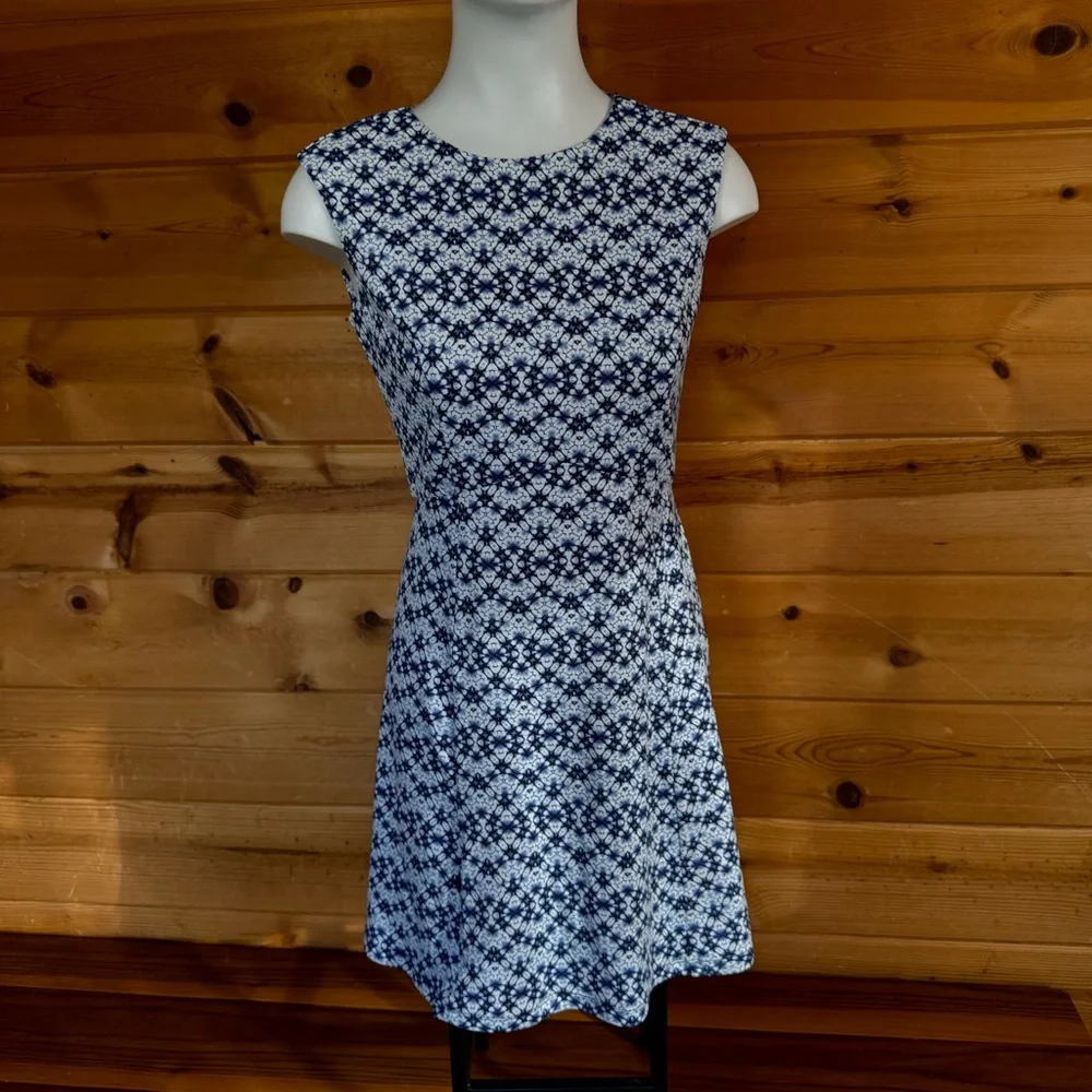Title Nine Steadfast Dress Tidal Wave blue Strappy cross back XS athletic hiking - Picture 7 of 11